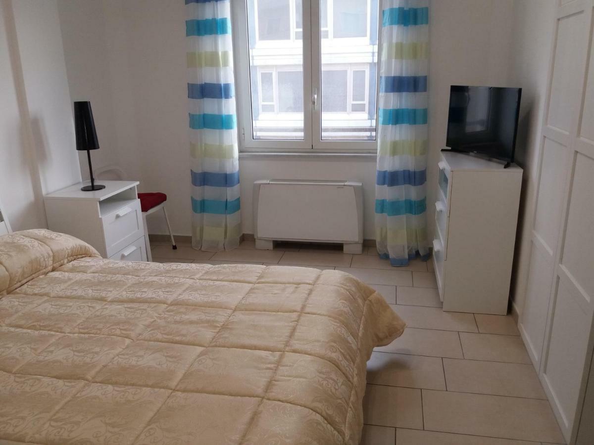 De Gasperi 5 * Napoli