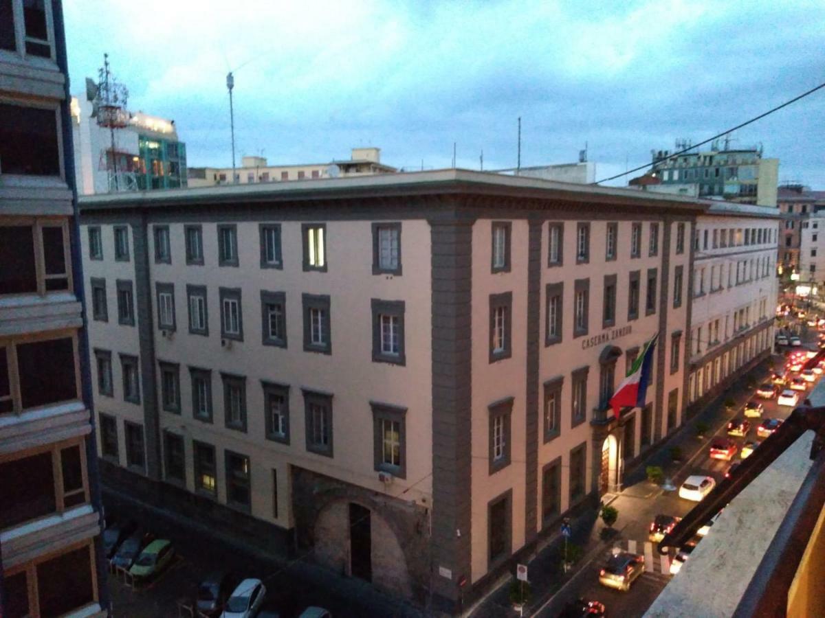 De Gasperi 5 *